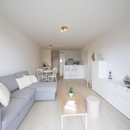 Ground Floor With Sunny Terrace Daire