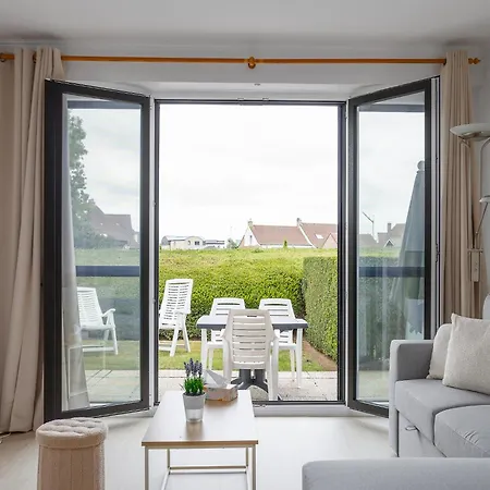 Ground Floor With Sunny Terrace Daire